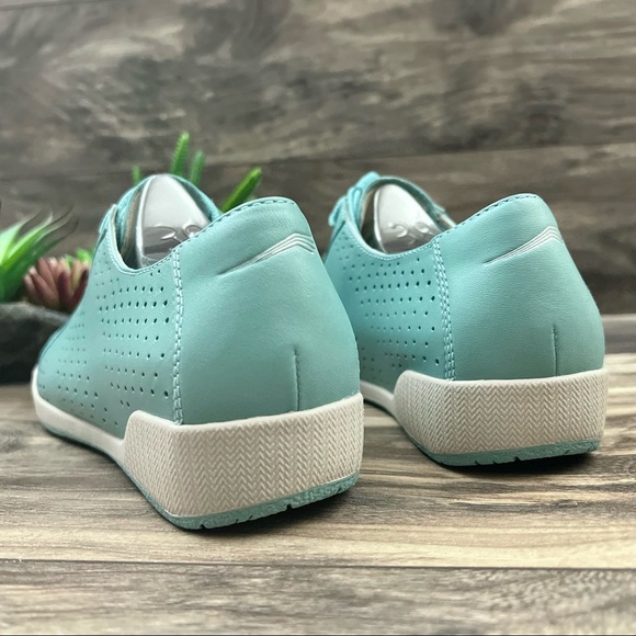 NIB Dansko Orli Nappa Leather Sneaker Aqua Blue - Picture 6 of 13